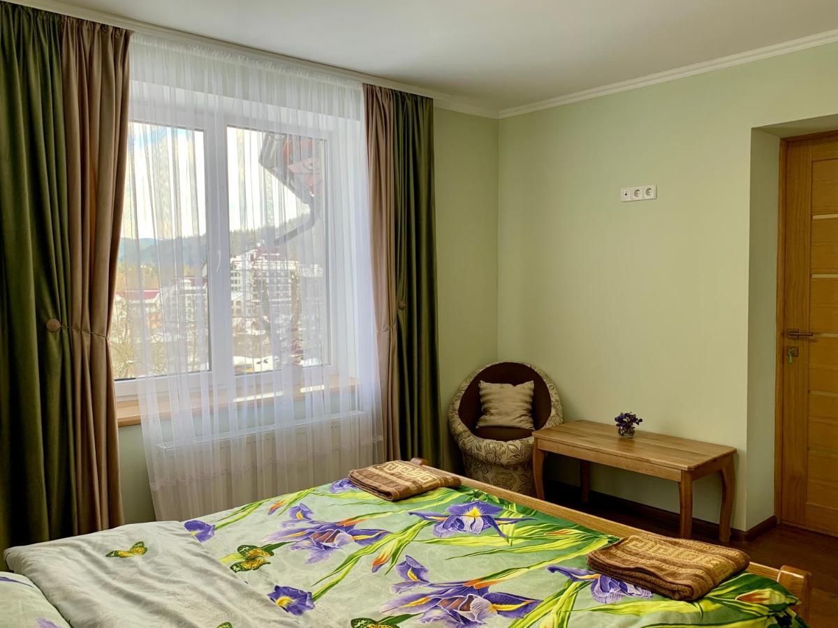 Underhills House Apartment Яремче Екстериор снимка