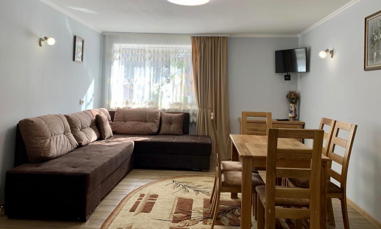 Underhills House Apartment Яремче Екстериор снимка