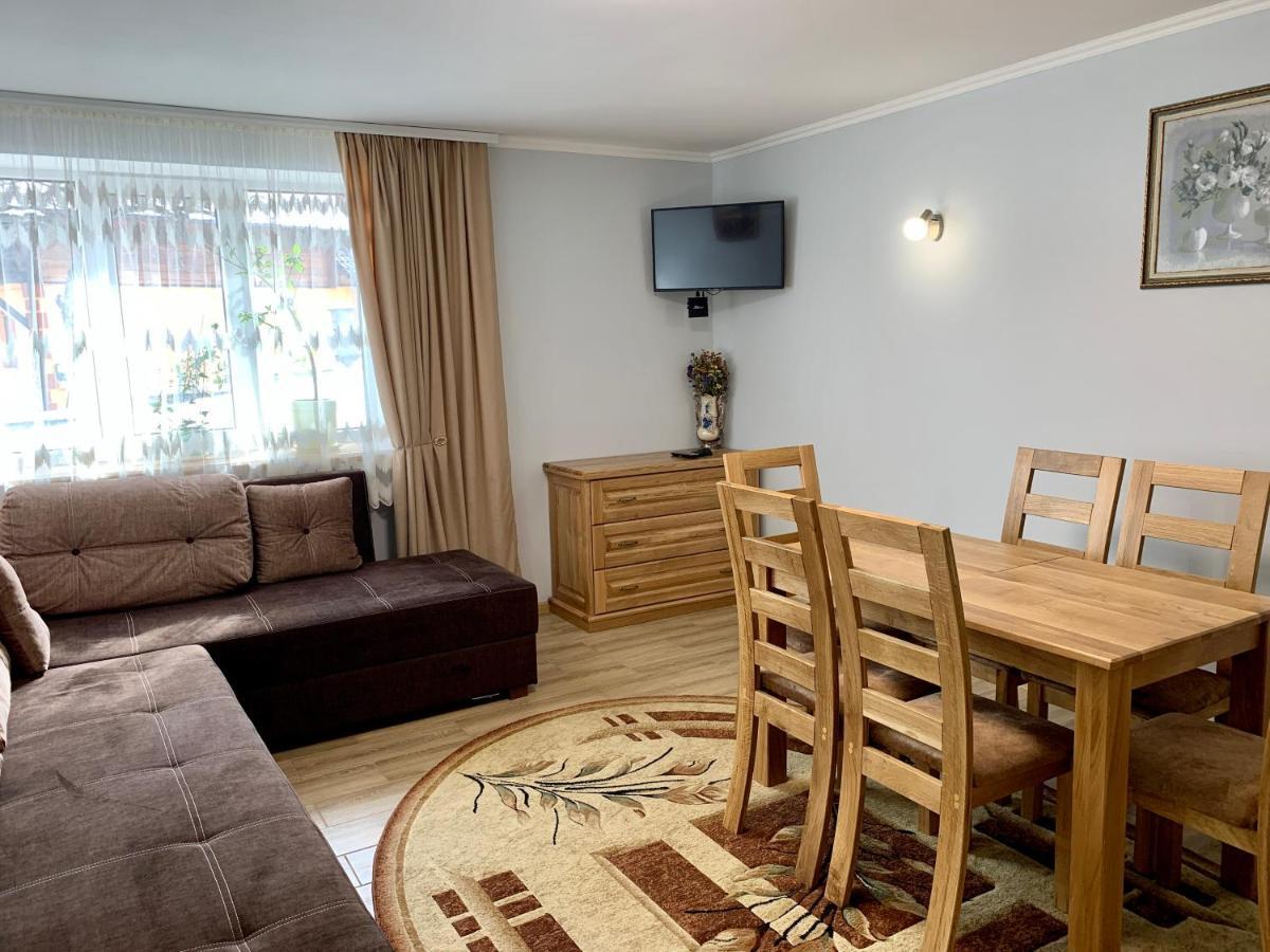 Underhills House Apartment Яремче Екстериор снимка
