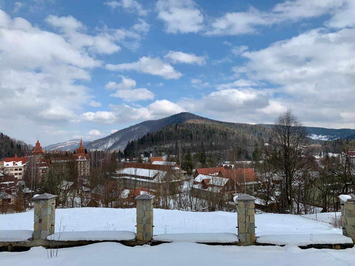 Underhills House Apartment Яремче Екстериор снимка