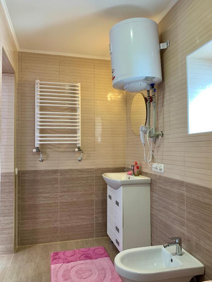 Underhills House Apartment Яремче Екстериор снимка