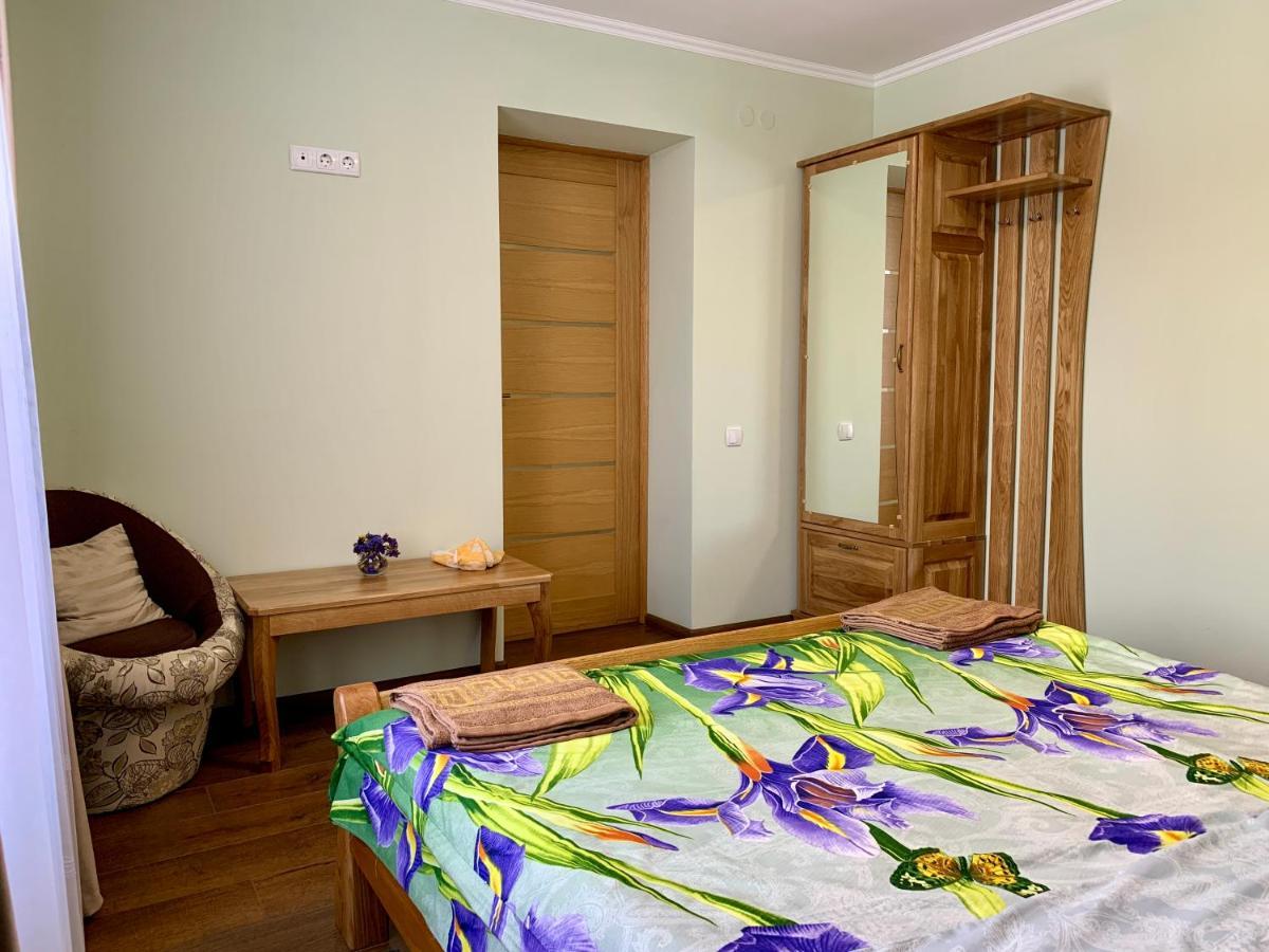 Underhills House Apartment Яремче Екстериор снимка